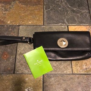 Kate Spade Wristlet ♠️